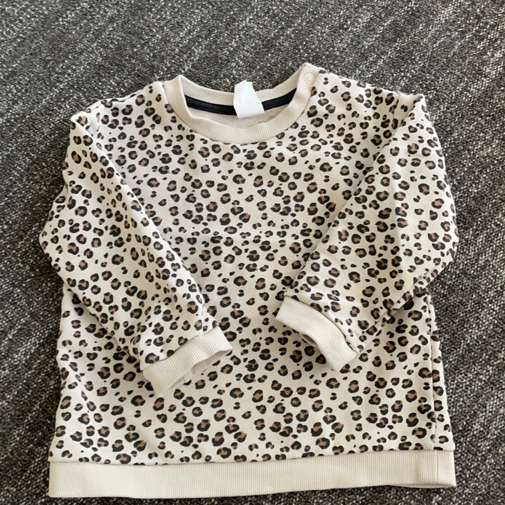 H&M sweatshirt
